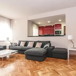 Weflating Diagonal Apartment