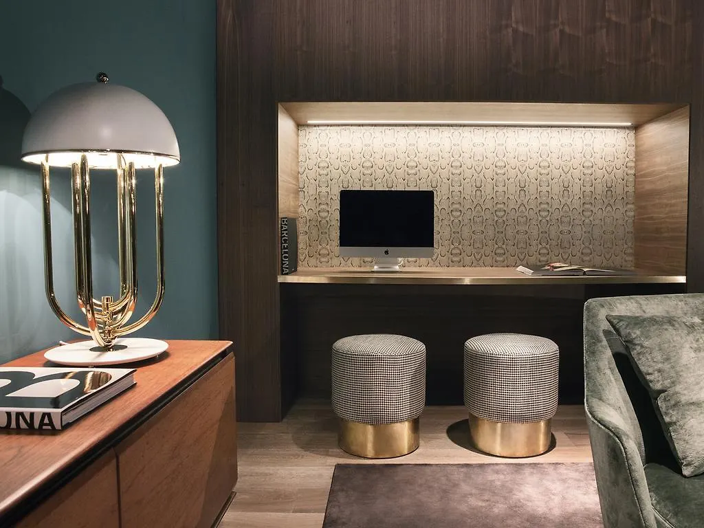 Yurbban Trafalgar Hotel Barcelona 3*,